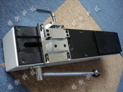 500N手动卧式机台