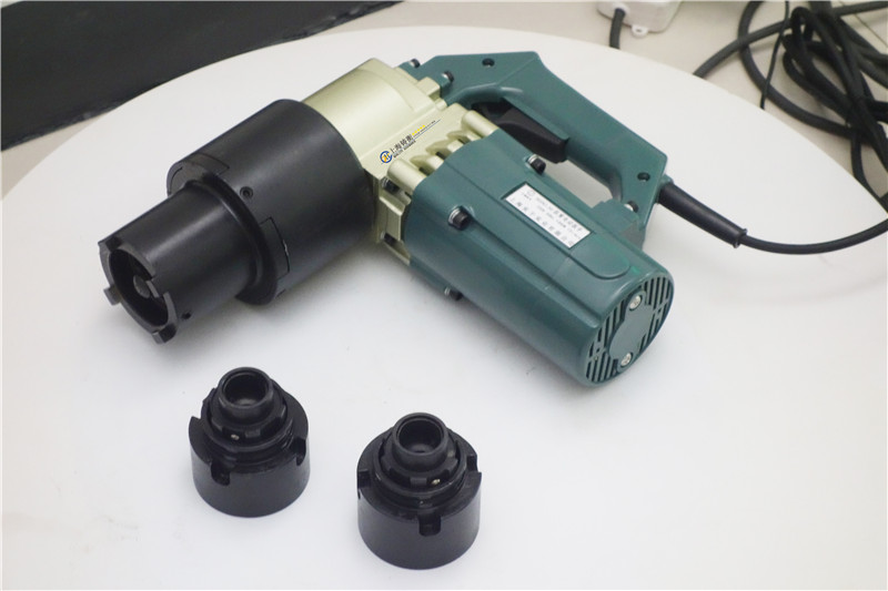 终紧电动扭力扳手