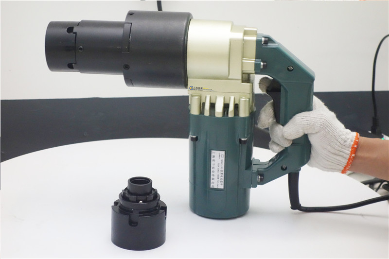 终紧电动扭力扳手