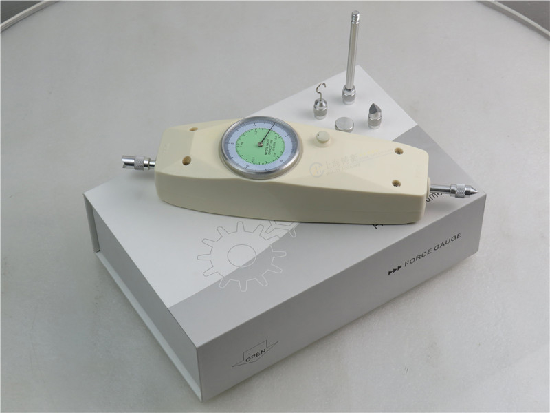 指针式测力计