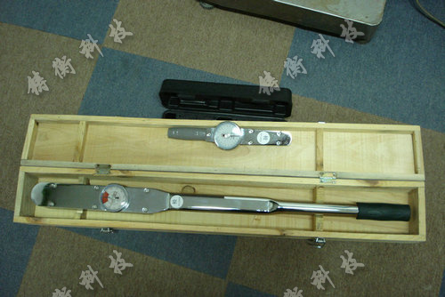 表盘式扭力扳手图片