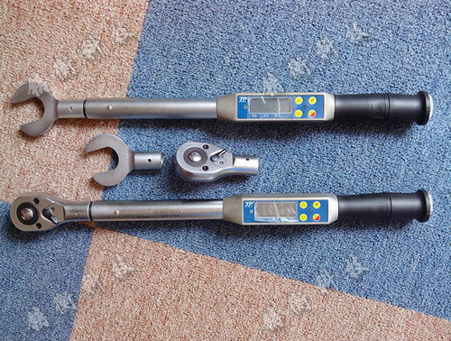数显扭力扳手