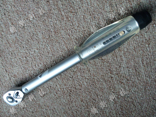 预置式扭力扳手