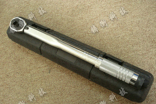 预置式扭矩扳手