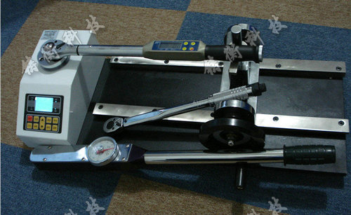 扭力扳手测试仪图片