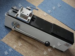 550N手动卧式测试台